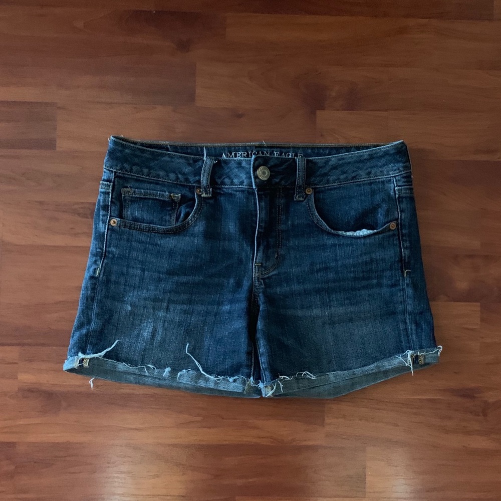 American Eagle midi distressed shorts 8 29